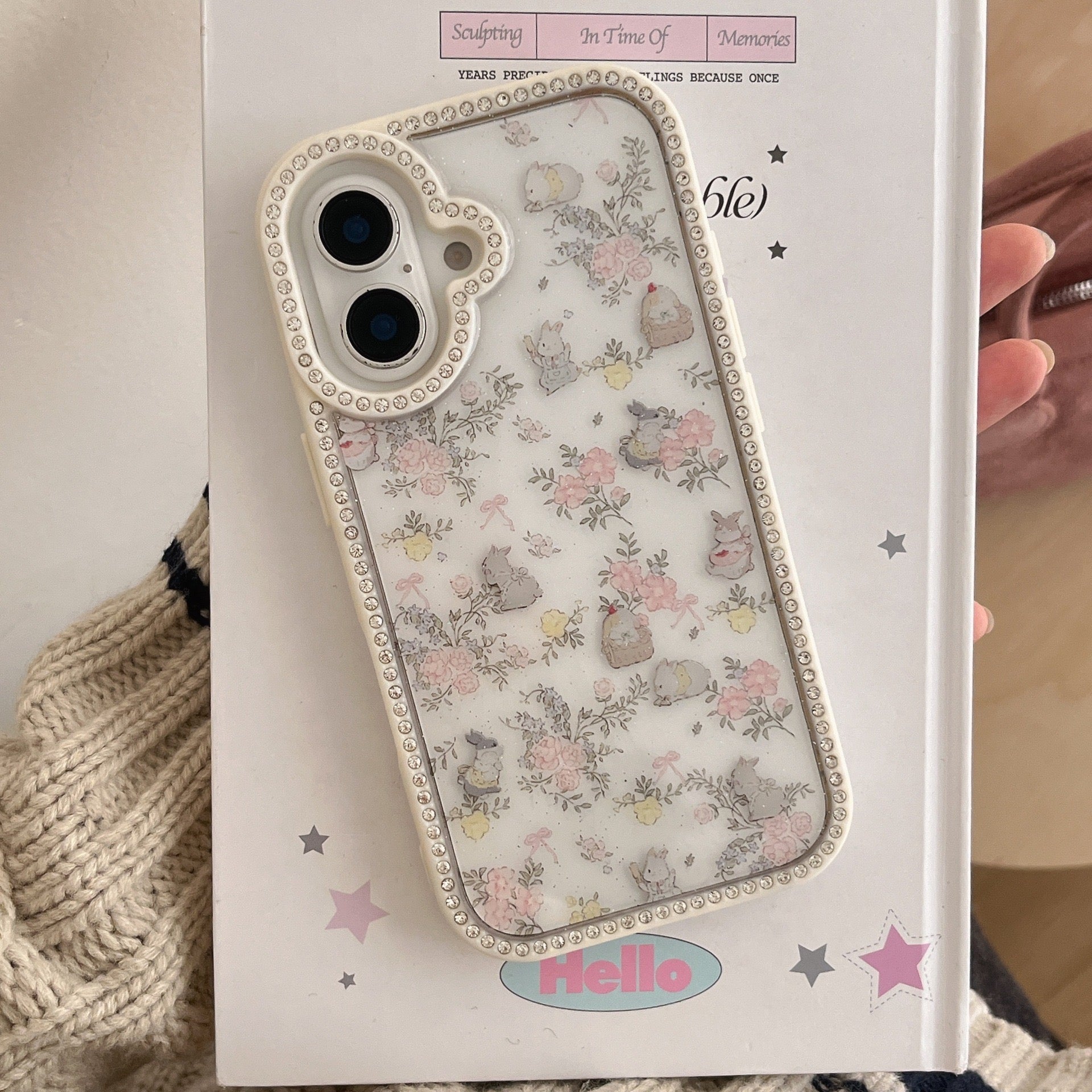 iPhoneケース　かわいい　うさぎ　フラワー　ホワイト　スマホケース