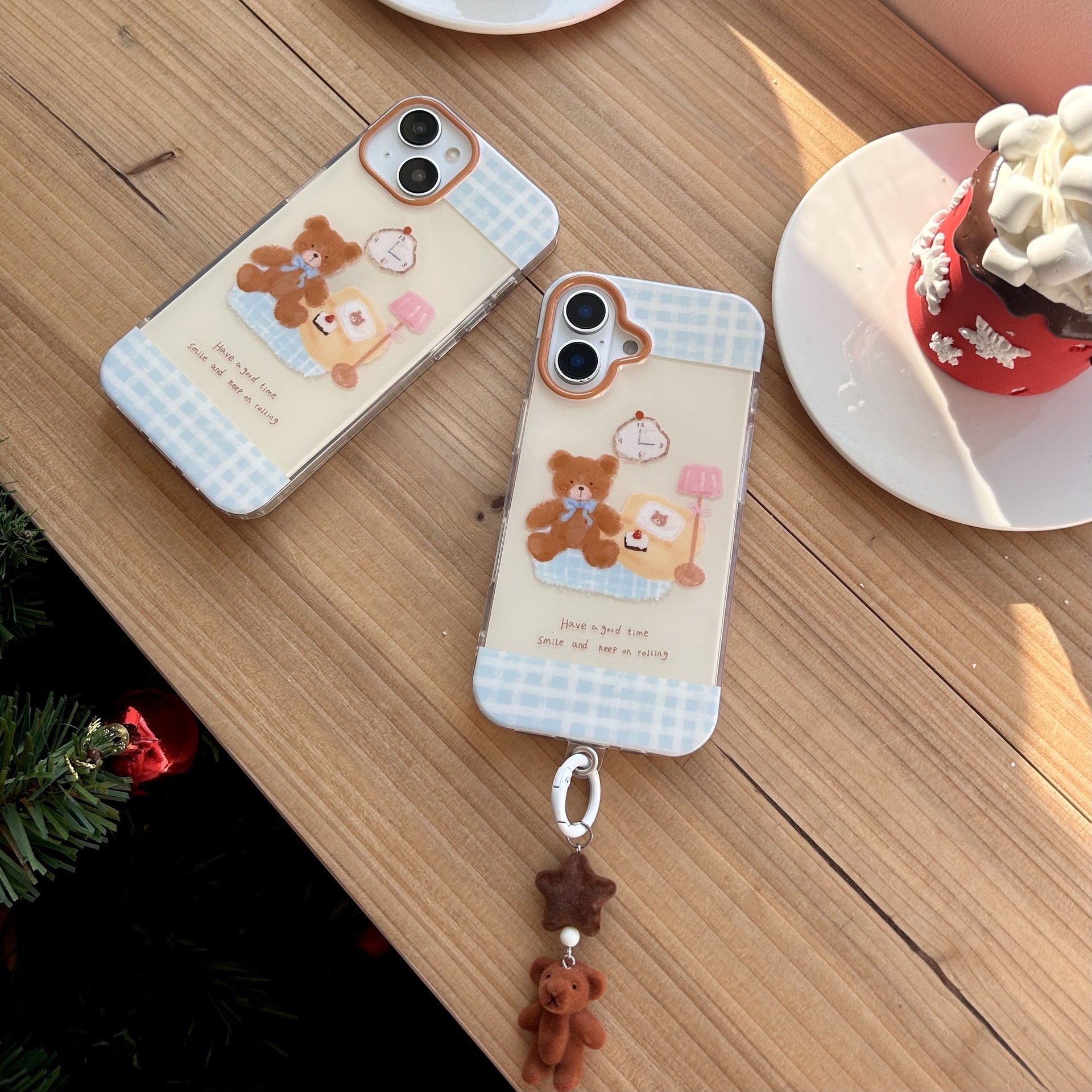 iPhoneケース かわいい 熊 立体 チャーム ストラップ スマホケース