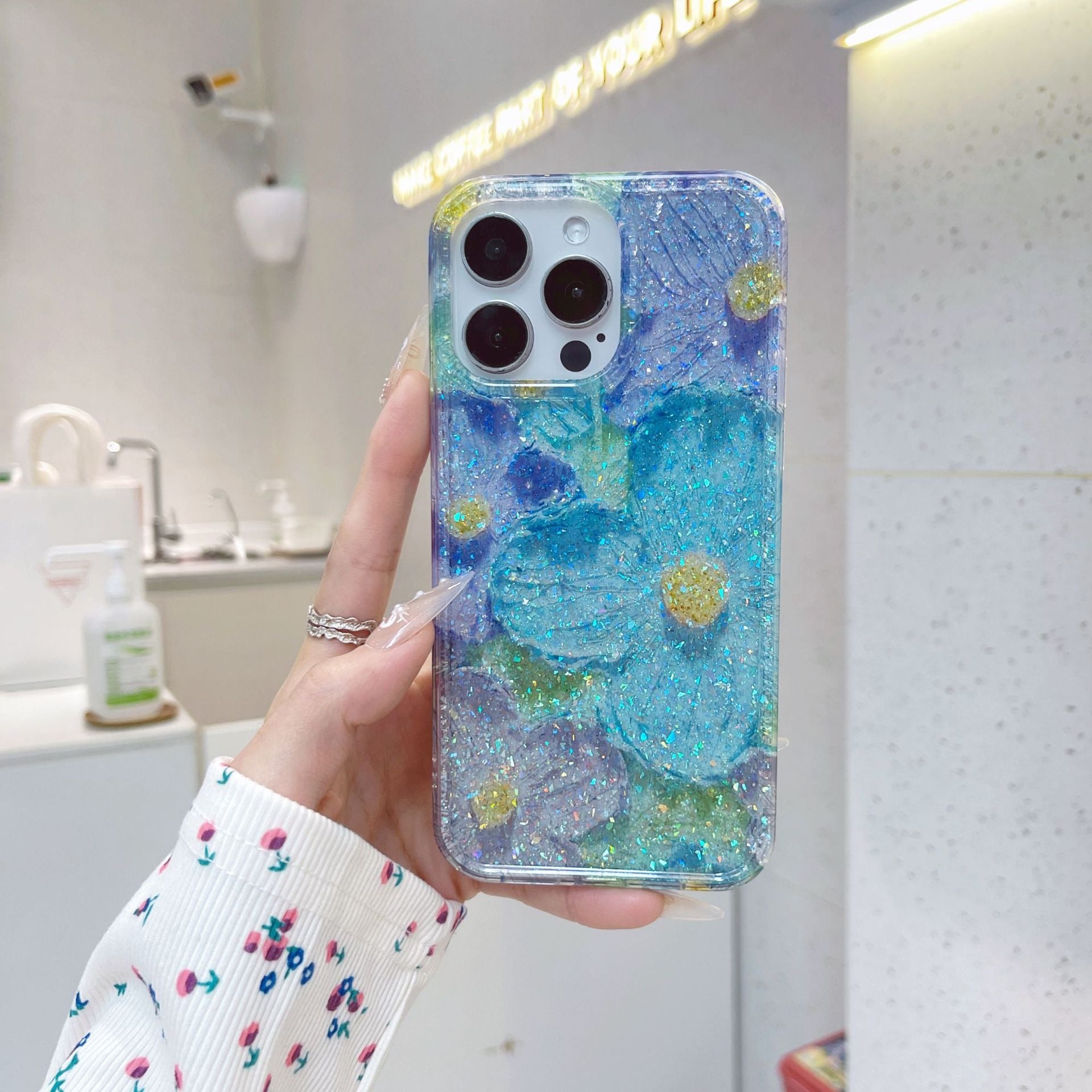 iPhoneケース　かわいい　お花柄　キラキラ　ブルー　ピンク　スマホケース